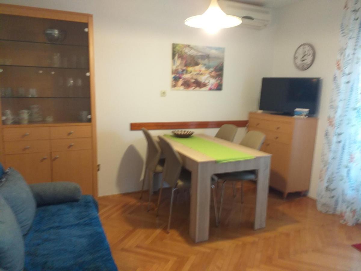 Apartments Picolo Paradiso Miljenko Debelic Barbat na Rabu Exteriör bild