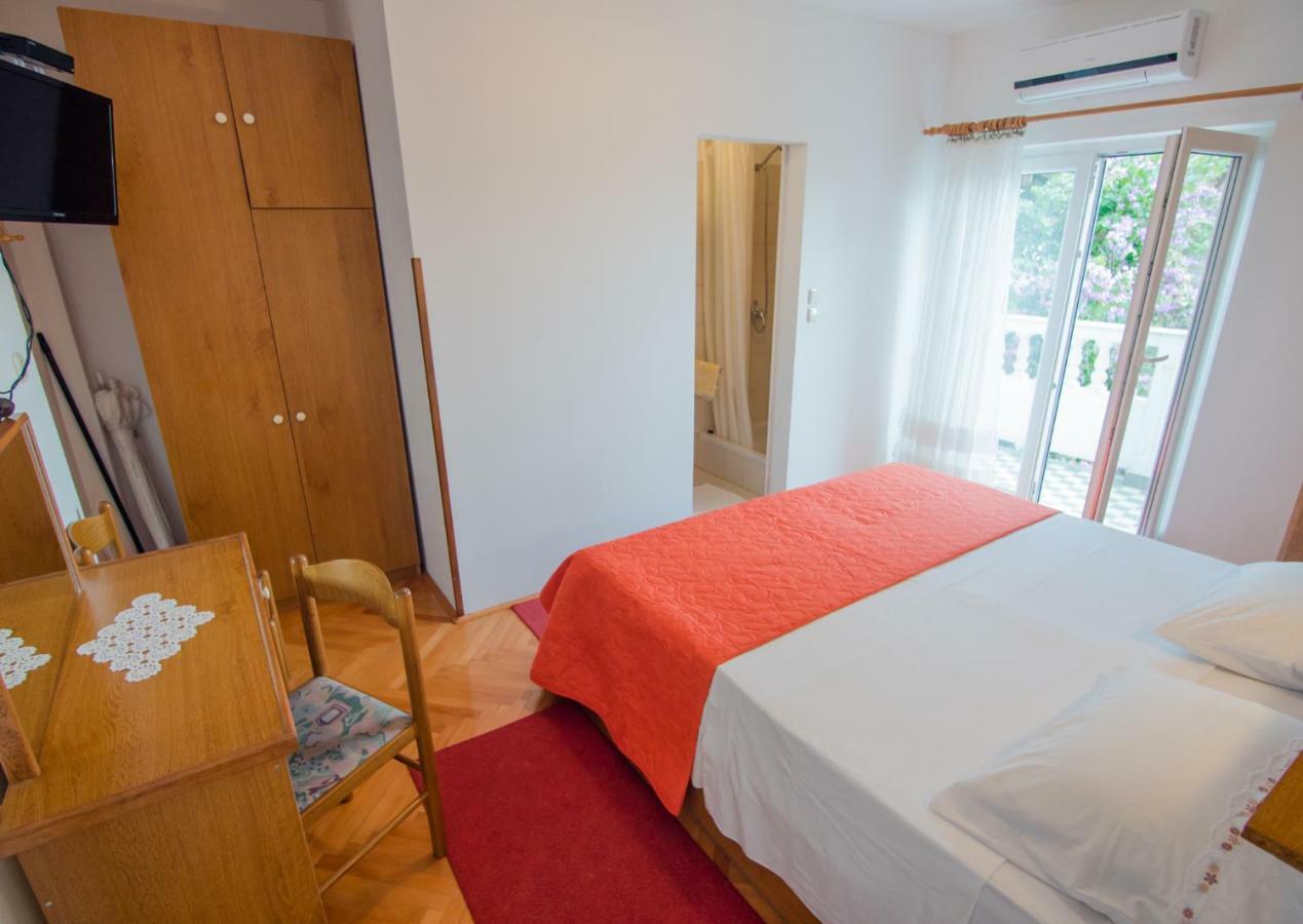 Apartments Picolo Paradiso Miljenko Debelic Barbat na Rabu Exteriör bild